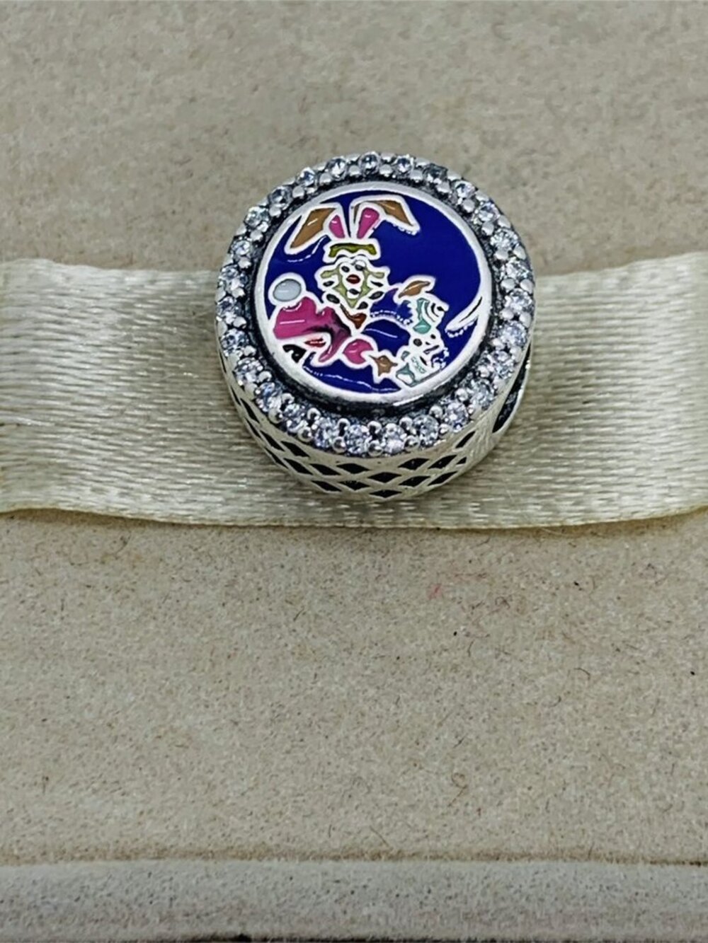 ✨🔥Pandora Disney Parks White Rabbit March Hare Bunny Easter Button Charm